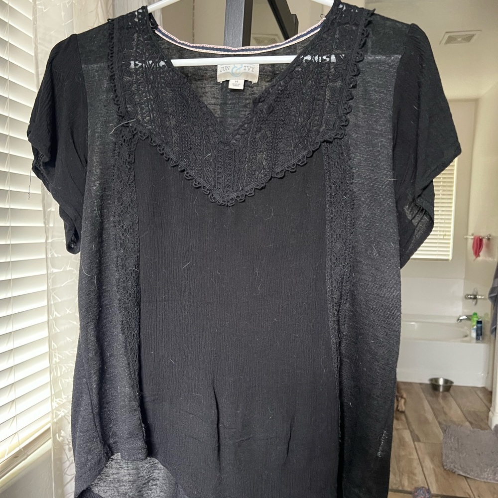 Black tee